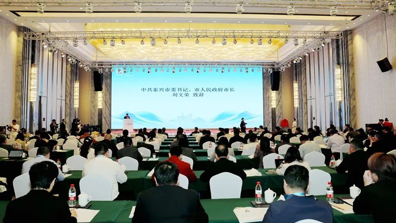 汽车车灯胶粘剂：型号规格揭秘与应用解析